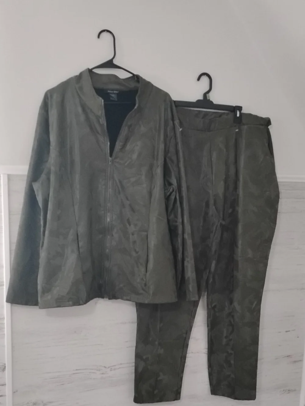 Camo Pattern Dark Olive Green Two-Piece Plus Size Jacket & Pants Set